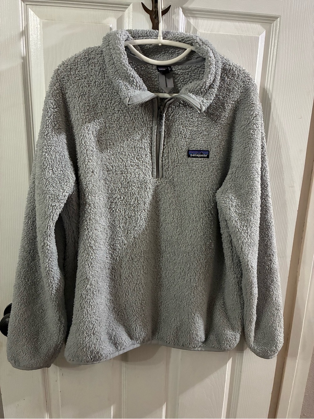 Patagonia Women’s Large Fleece Pullover Sweater